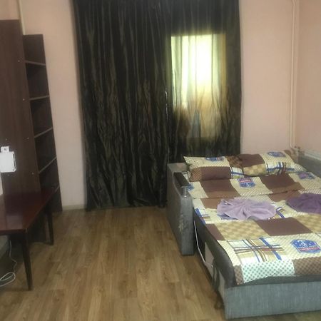 Ararat-Borschagovskaya Hostel キエフ エクステリア 写真