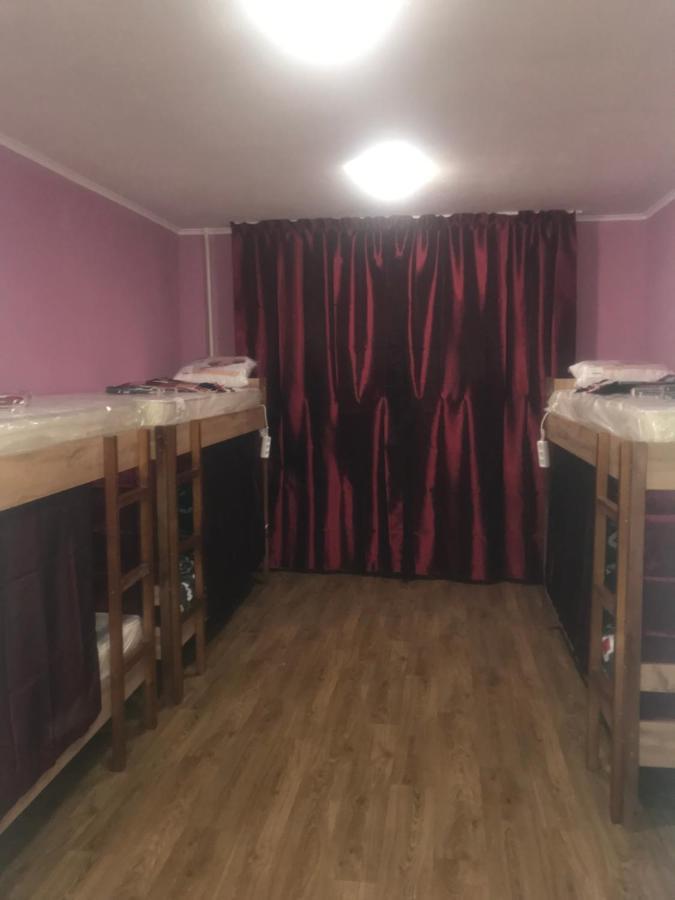 Ararat-Borschagovskaya Hostel キエフ エクステリア 写真