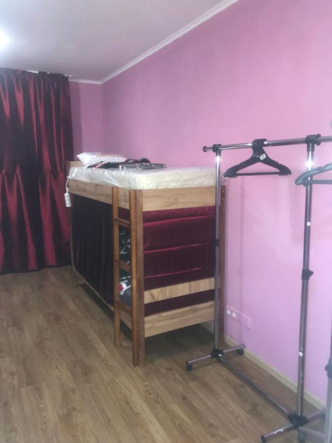 Ararat-Borschagovskaya Hostel キエフ エクステリア 写真